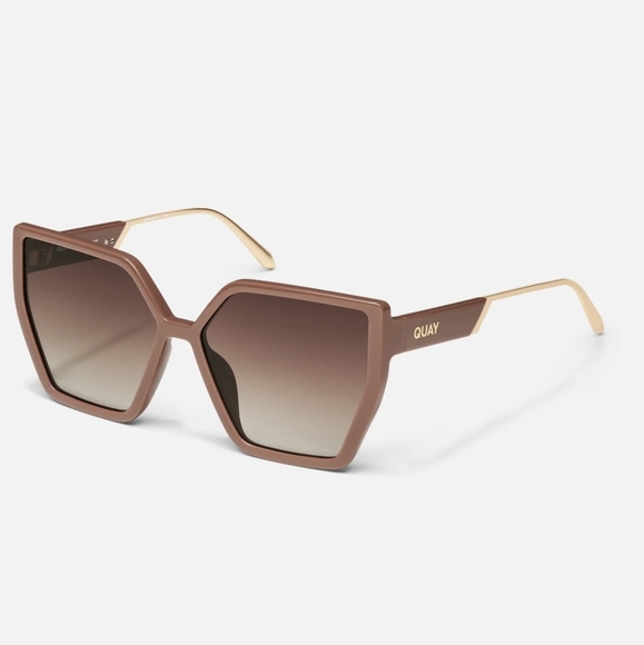 Quay Hotel Lobby Sunglasses